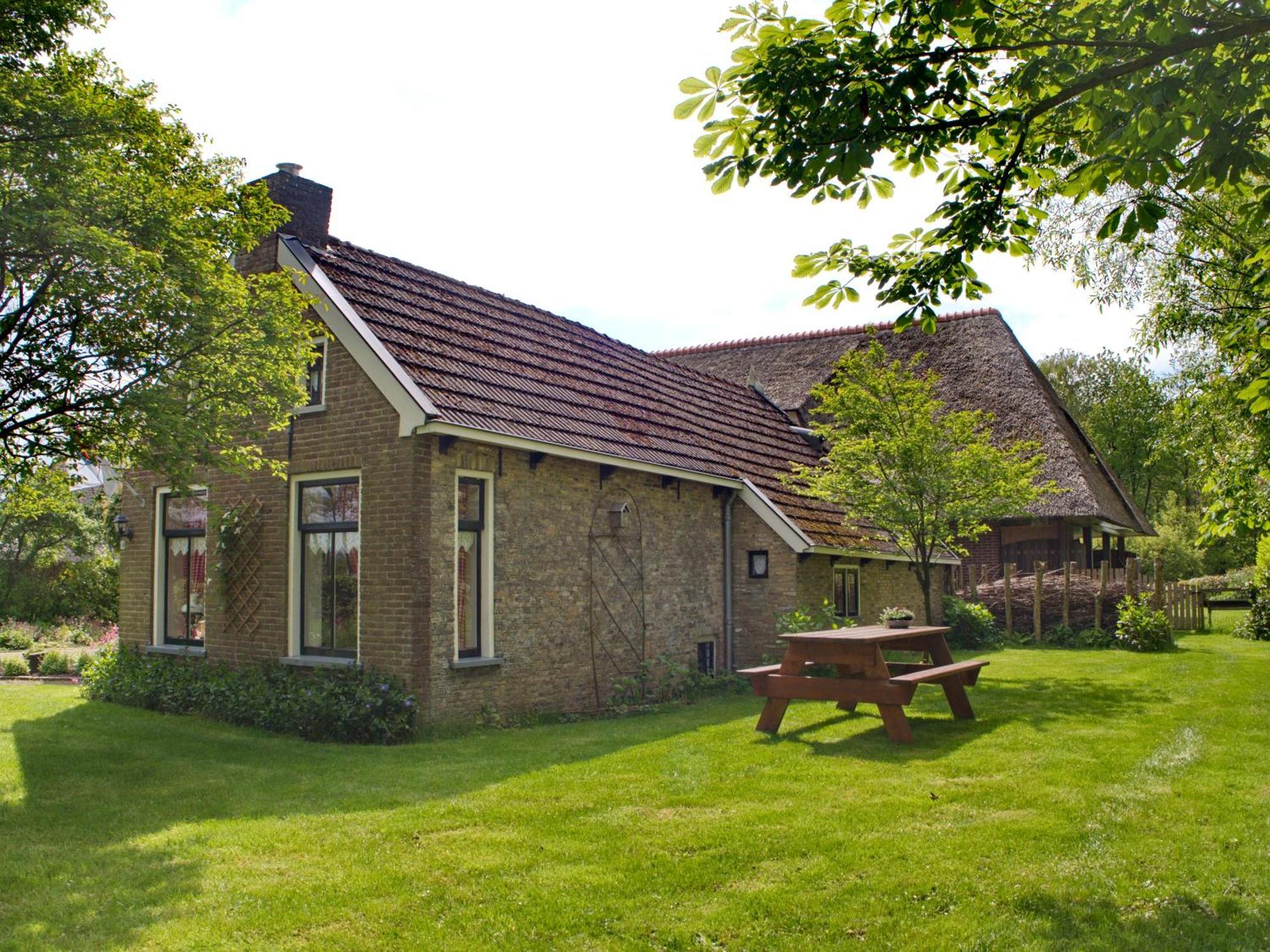 Villa 'Us Waldhuske' Burgum Esterno foto